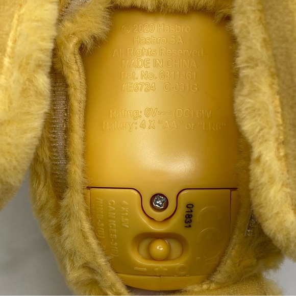 FurReal Friend Interactive Mama Josie the Kangaroo - Picture 8 of 17